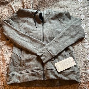 Lulu zip up